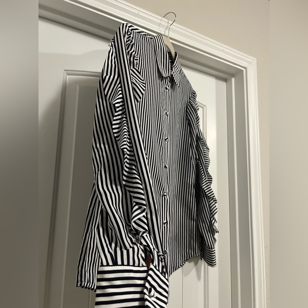 Banana Republic Dillon Black Blouse White Vertical Stripe Button Down Ruffle Top - Picture 6 of 13